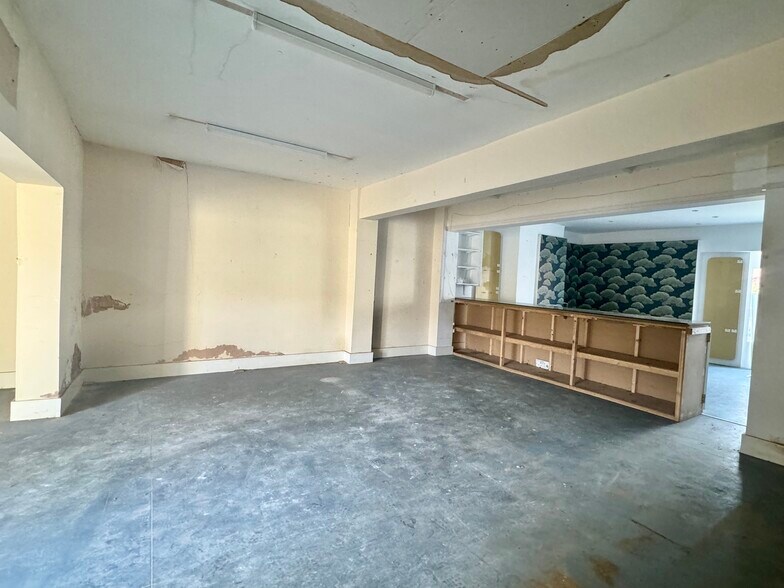 58 Wolverton Rd, Milton Keynes à louer - Photo de l’immeuble – Image 2 sur 6