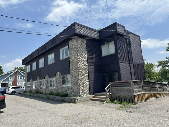 5949 Steubenville Pike, Mc Kees Rocks, PA à louer - Photo de l’immeuble – Image 2 sur 12