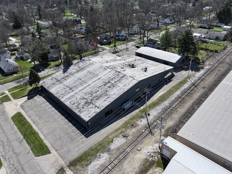 403 S Jefferson St, Sturgis, MI à louer - Photo de l’immeuble – Image 2 sur 10