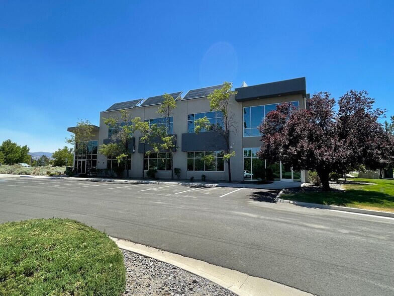 9210 Prototype Dr, Reno, NV à louer - Photo de l’immeuble – Image 3 sur 5