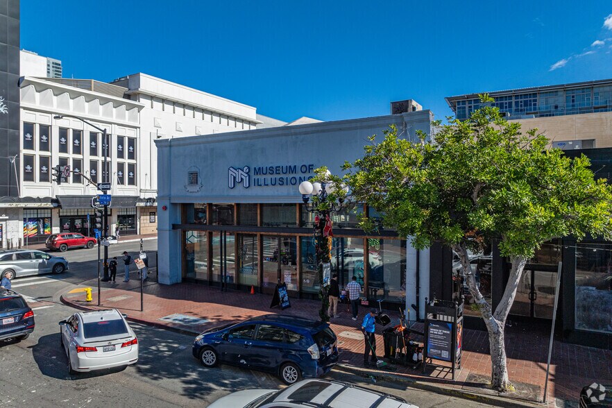 665 5th Ave, San Diego, CA à vendre - Photo de l’immeuble – Image 3 sur 4