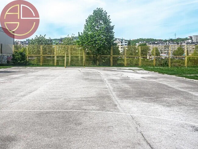 Plus de détails pour Terrain à vendre