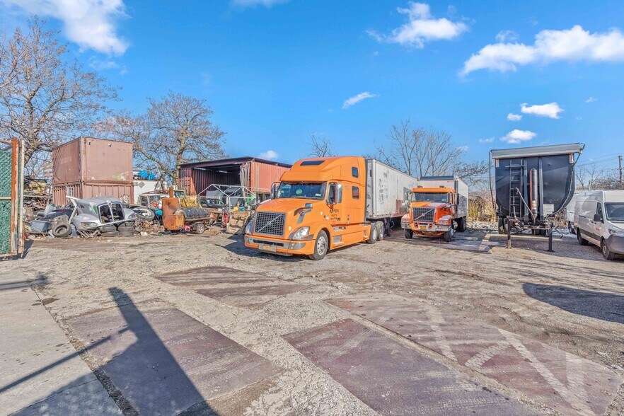 3512 Heathcote Ave, Bronx, NY à louer - Photo de l’immeuble – Image 2 sur 7