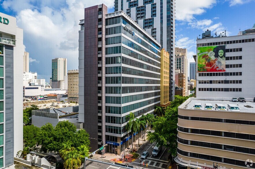 150 SE 2nd Ave, Miami, FL à vendre - Aérien – Image 2 sur 9
