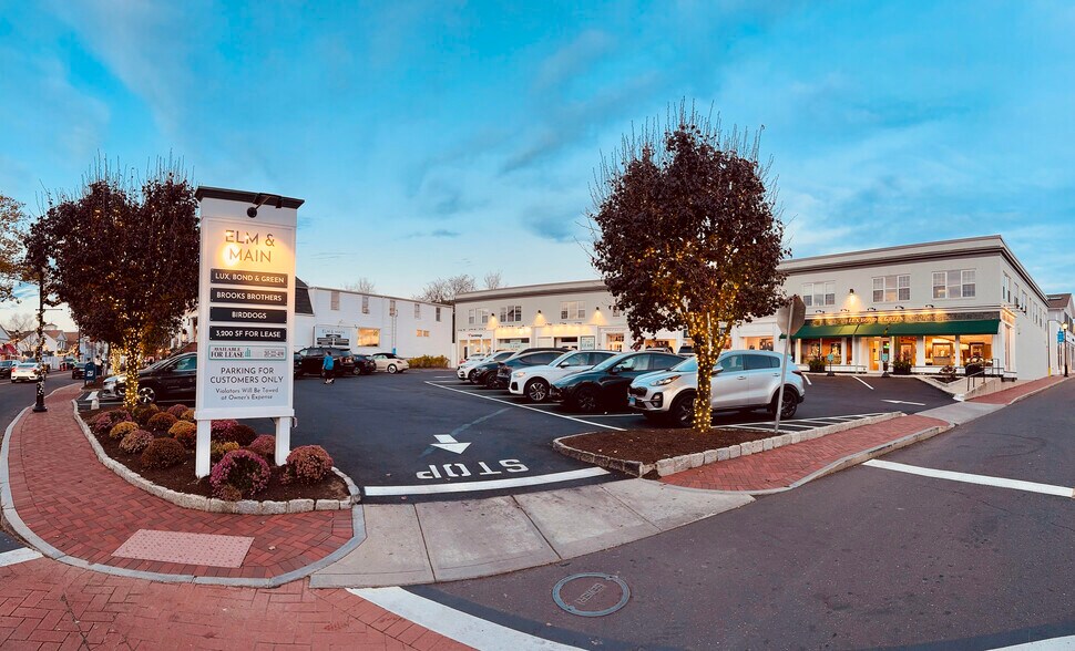 136 Main St, Westport, CT à louer - Photo de l’immeuble – Image 1 sur 4