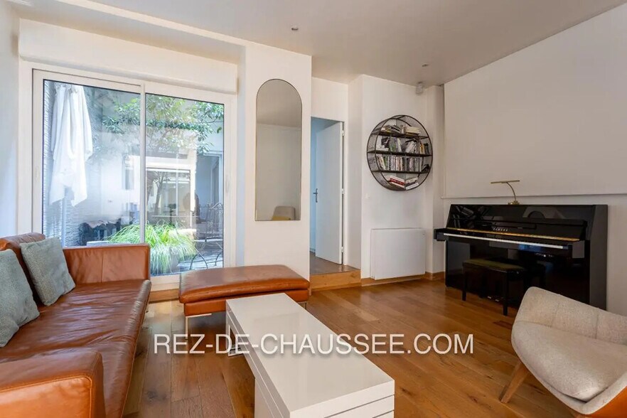 Bureau dans Paris à vendre - Photo de l’immeuble – Image 2 sur 15