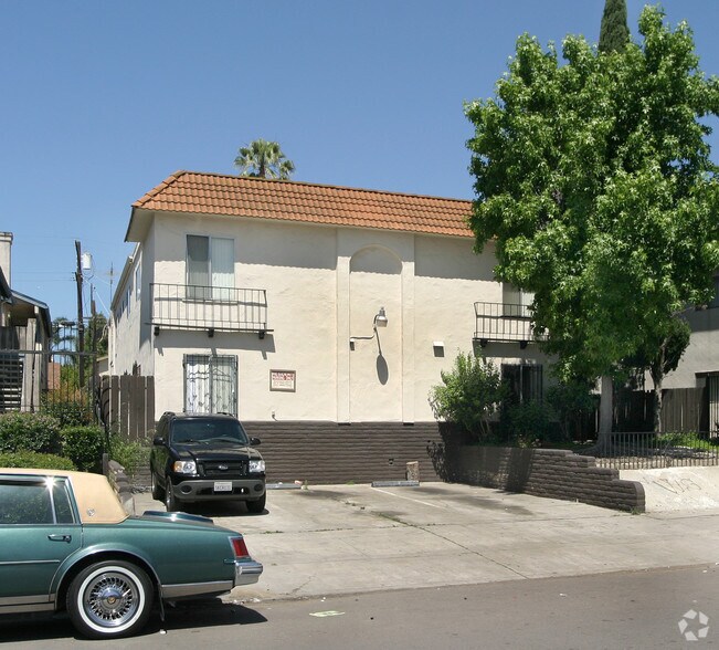 4254 Highland Ave, San Diego, CA à vendre - Photo de l’immeuble – Image 2 sur 11