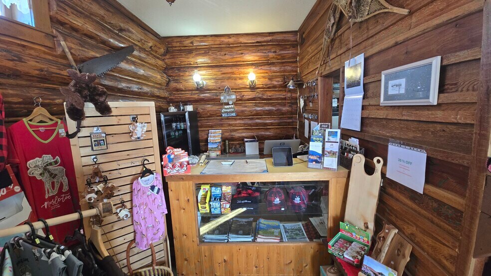 1080 Stack Valley Rd, Cariboo, BC à vendre - Photo intérieure – Image 3 sur 35