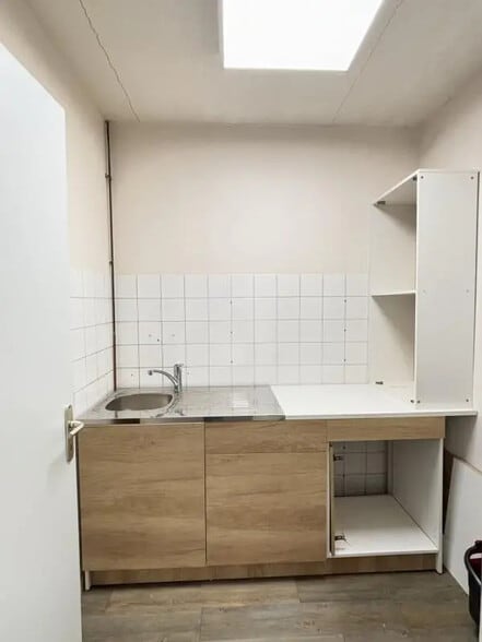 Local commercial dans Vayres à louer - Photo intérieure – Image 3 sur 11