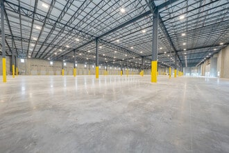 20351 Sheridan St, Fort Lauderdale, FL à louer Photo intérieure– Image 2 sur 6