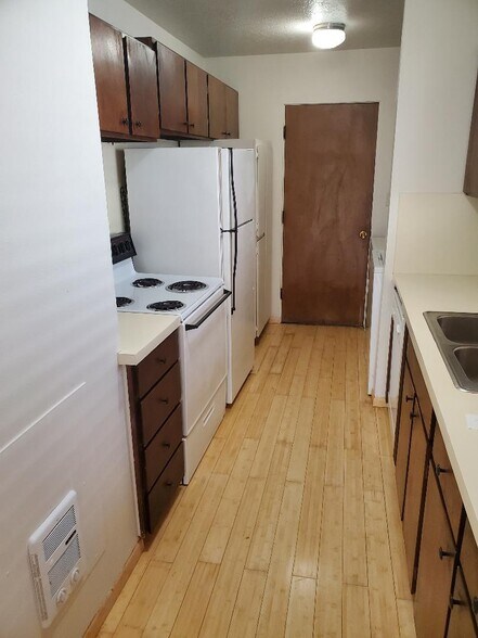 5123-5131 SE Tolman St, Portland, OR à vendre - Photo de l’immeuble – Image 2 sur 3