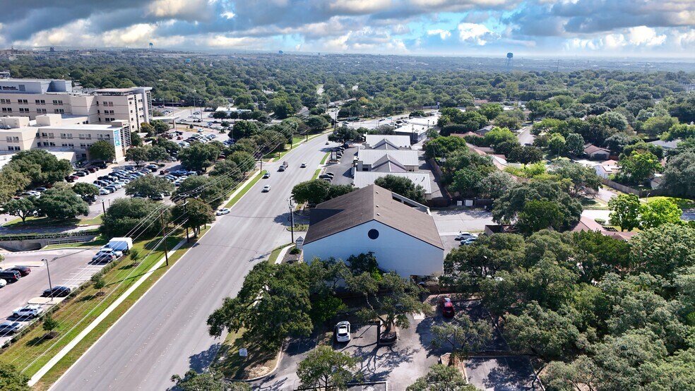 12501 Judson Rd, San Antonio, TX à vendre - Photo de l’immeuble – Image 3 sur 20