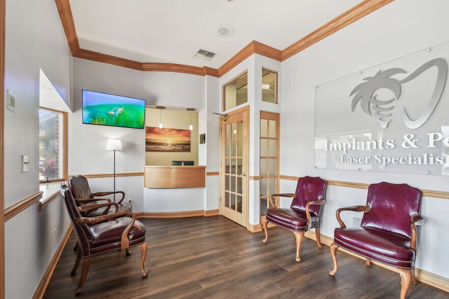 2652-2662 W Lake Rd, Palm Harbor, FL à louer - Photo intérieure – Image 3 sur 16
