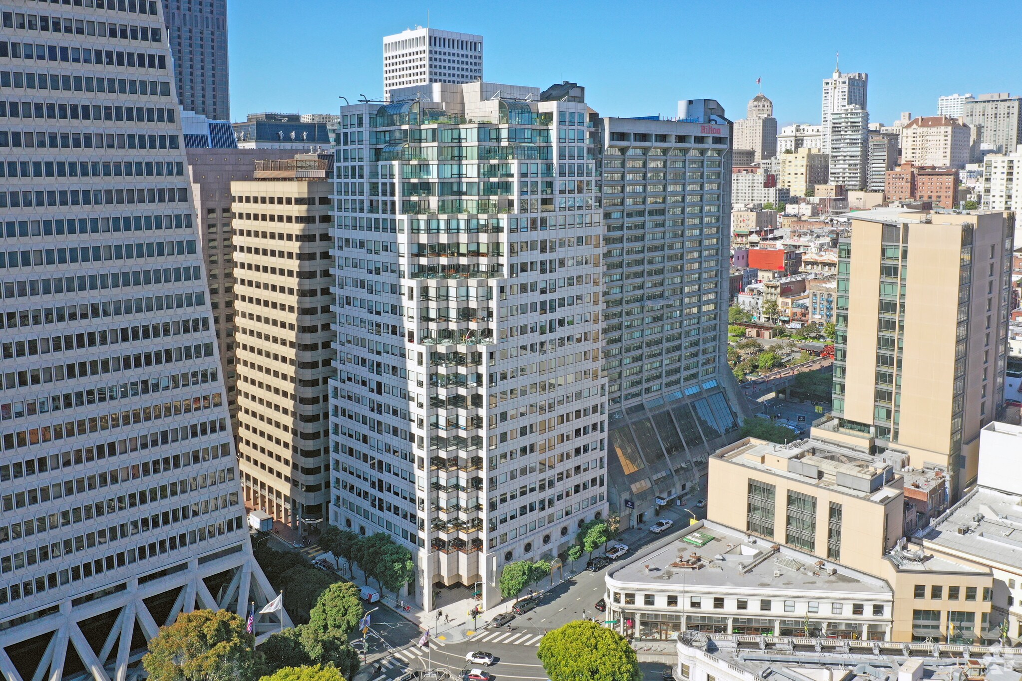 655 Montgomery St, San Francisco, CA à louer Photo principale– Image 1 sur 21