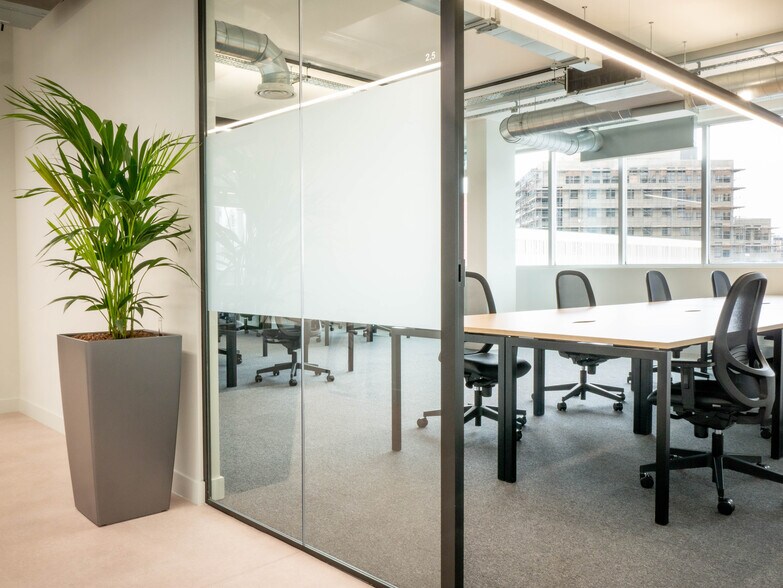 Charles Sq, Bracknell à louer - Photo intérieure – Image 2 sur 16