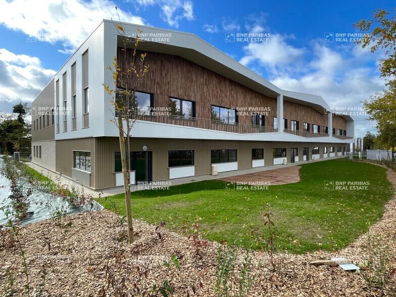 Bureau dans Carquefou à louer - Photo de l’immeuble – Image 2 sur 12