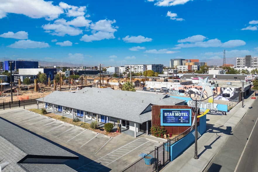 1414-1418 S 3rd St, Las Vegas, NV à louer - Photo de l’immeuble – Image 3 sur 7