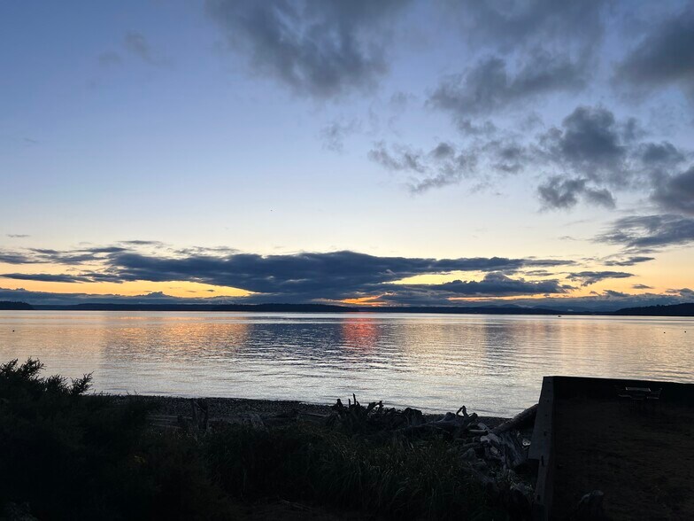 4030 Beach Dr SW, Seattle, WA à vendre - Photo de l’immeuble – Image 3 sur 25