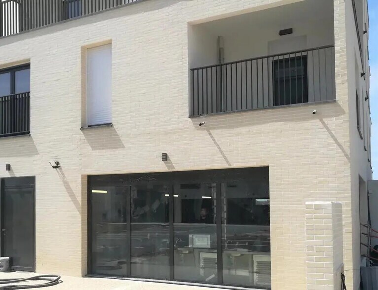 Local commercial dans Compiègne à vendre - Photo de l’immeuble – Image 1 sur 5