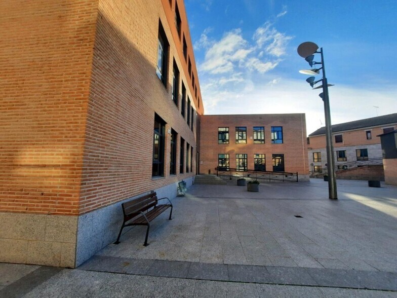 Bureau dans Toledo, Toledo à vendre - Photo de l’immeuble – Image 3 sur 5