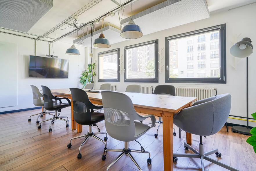 Espace de coworking dans Paris à louer - Photo de l’immeuble – Image 3 sur 13