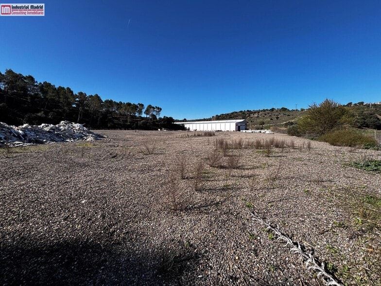 Terrain dans Valdelaguna, Madrid à louer - Plan d’étage – Image 1 sur 5