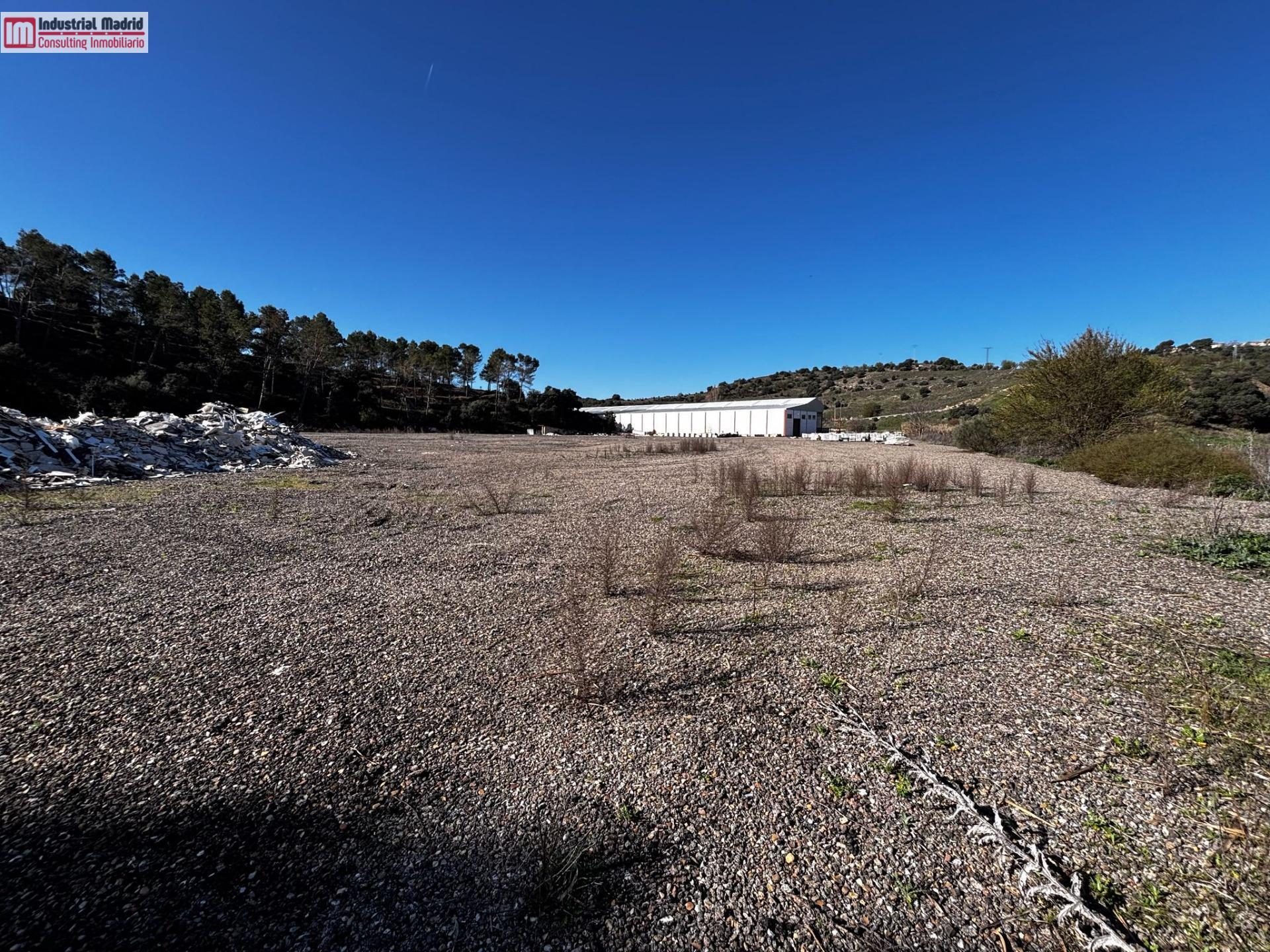 Terrain dans Valdelaguna, Madrid à louer Plan d’étage– Image 1 sur 6