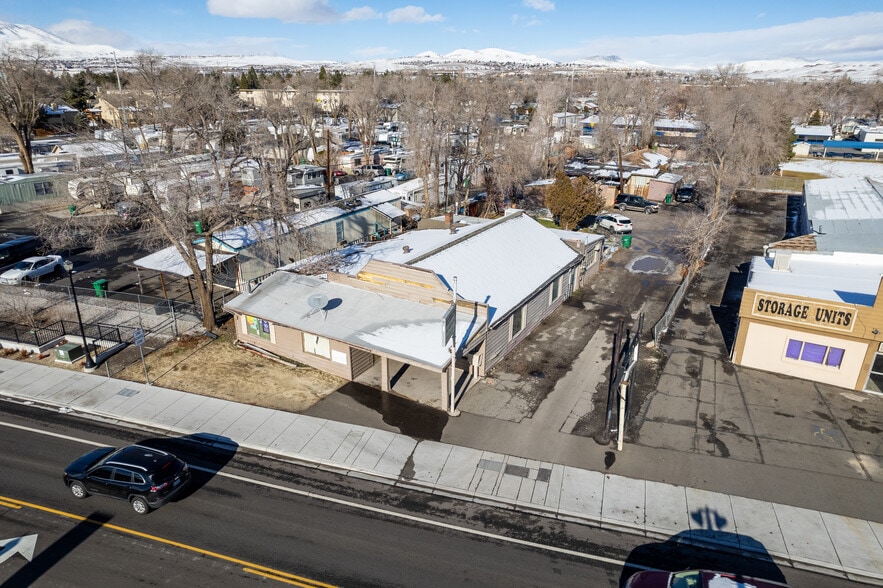 1940 Prater Way, Sparks, NV à louer - Photo principale – Image 2 sur 15