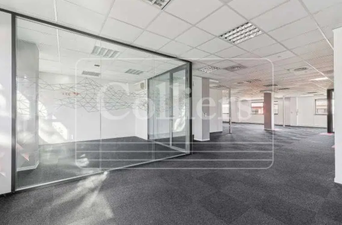 380 Avenue Archimède, Aix-en-Provence à louer Photo intérieure– Image 1 sur 3