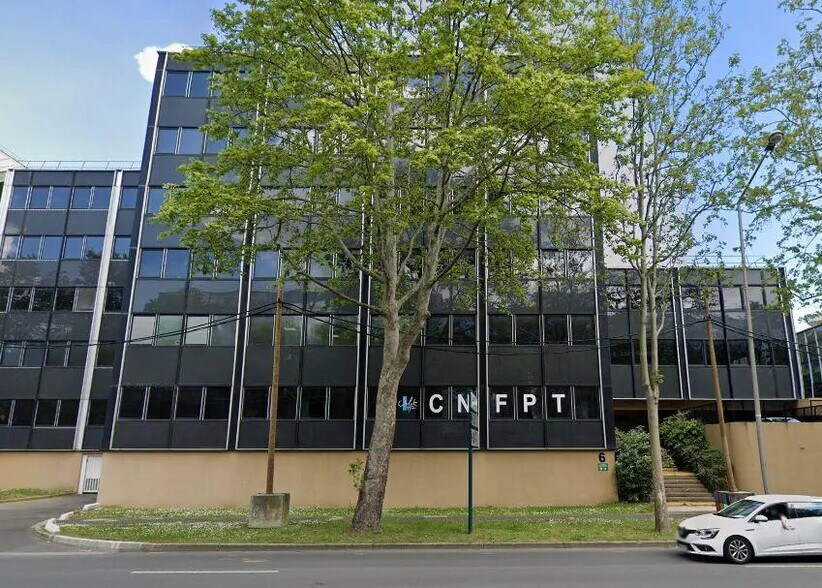 Bureau dans Évry-Courcouronnes à louer - Photo de l’immeuble – Image 1 sur 9