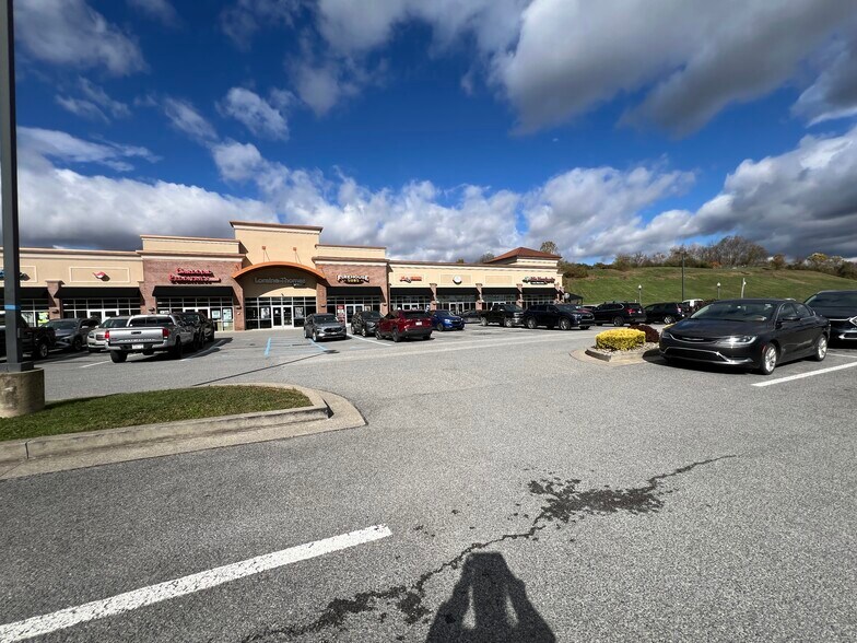 139 Conference Center Way, Bridgeport, WV à louer - Photo de l’immeuble – Image 3 sur 21