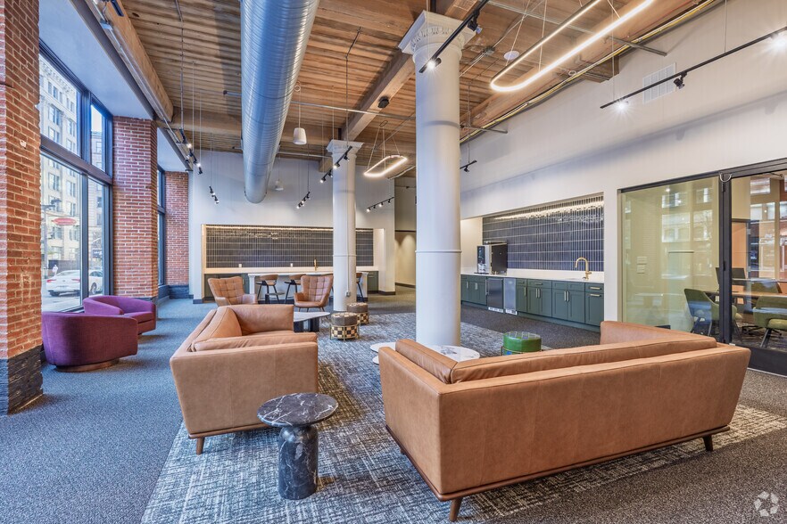 1209 Washington Ave, Saint Louis, MO à louer - Hall d’entrée – Image 3 sur 34