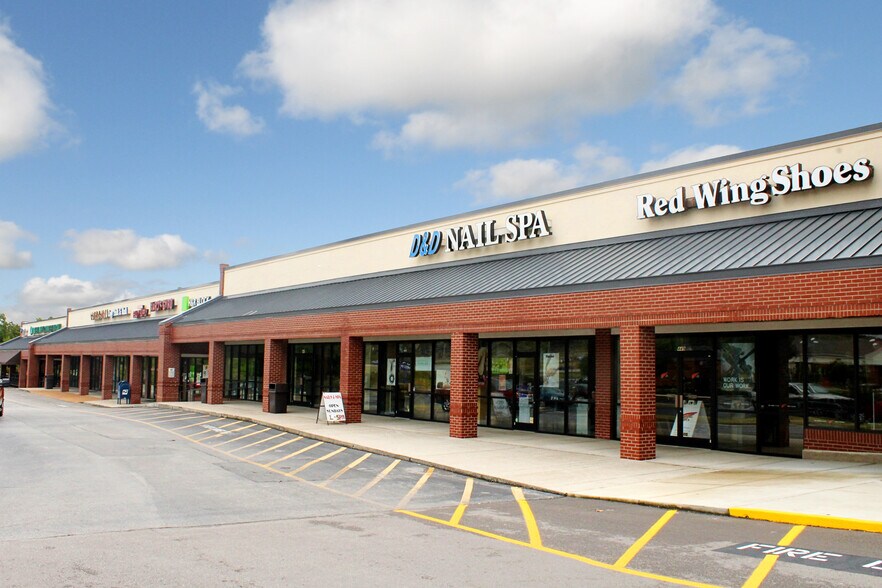 419-463 Sam Ridley Pky W, Smyrna, TN à louer - Photo de l’immeuble – Image 2 sur 3