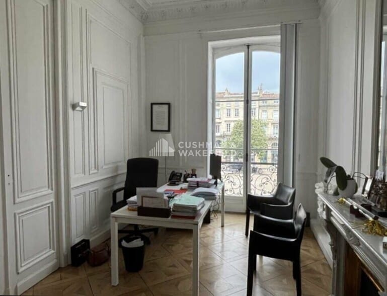 Bureau dans Bordeaux à louer - Photo intérieure – Image 3 sur 6