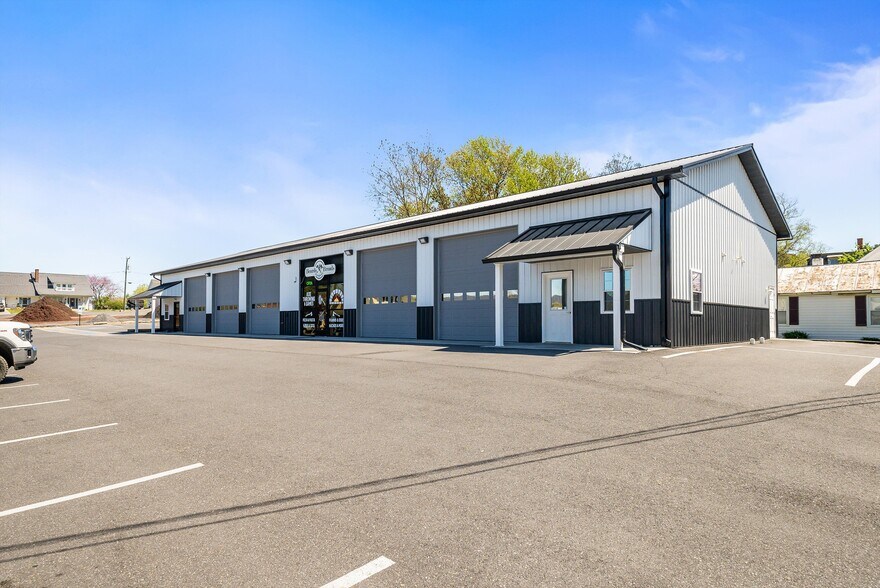 171 N Central St, Broadway, VA à vendre - Photo de l’immeuble – Image 2 sur 15