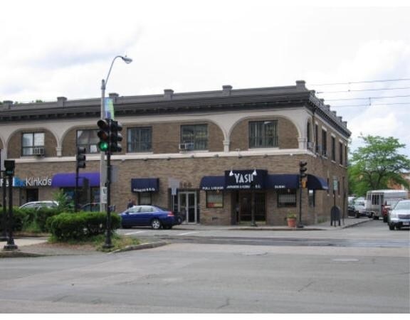 1368-1376 Beacon St, Brookline, MA à louer Photo principale– Image 1 sur 32