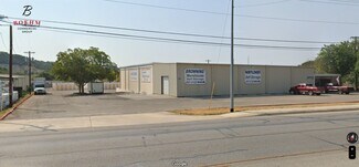 Plus de détails pour 1809 Sidney Baker St, Kerrville, TX - Industriel/Logistique à vendre
