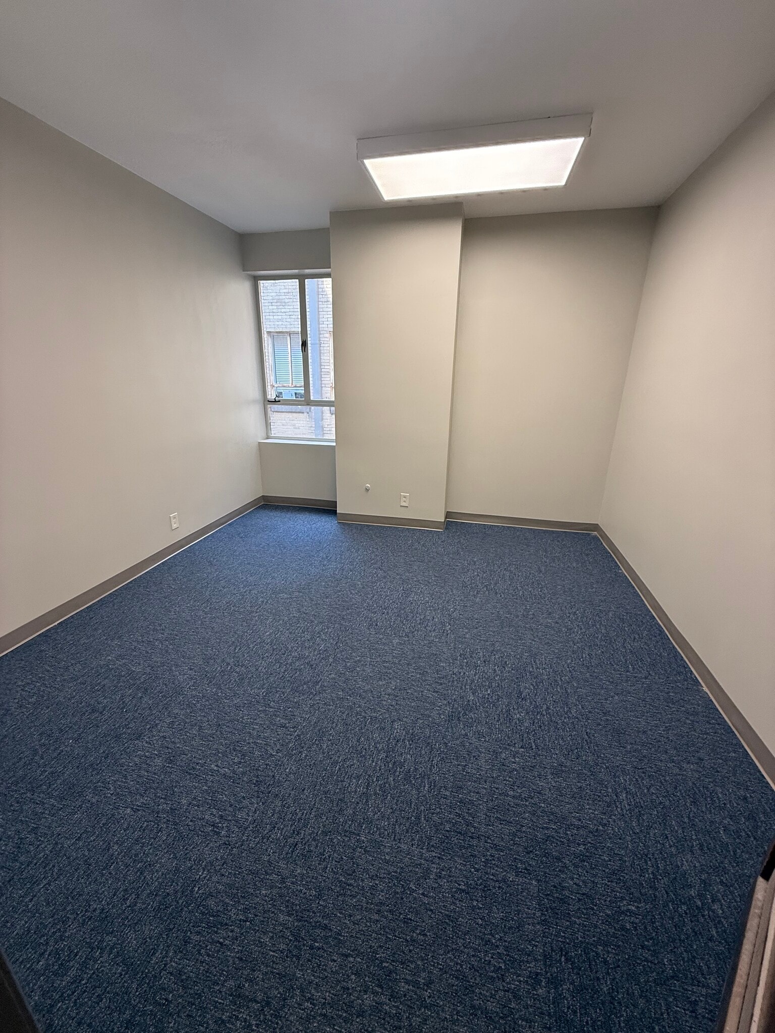 121 S Broadway Ave, Tyler, TX à louer Photo intérieure– Image 1 sur 1