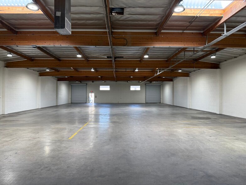 8930 Quartz Ave, Northridge, CA à louer - Photo de l’immeuble – Image 2 sur 5