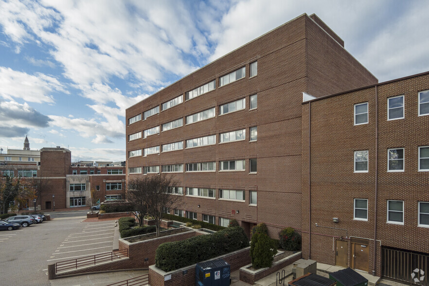 1420 King St, Alexandria, VA à louer - Photo de l’immeuble – Image 2 sur 5