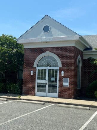 Plus de détails pour 680 McKinney Blvd, Colonial Beach, VA - Local commercial à vendre