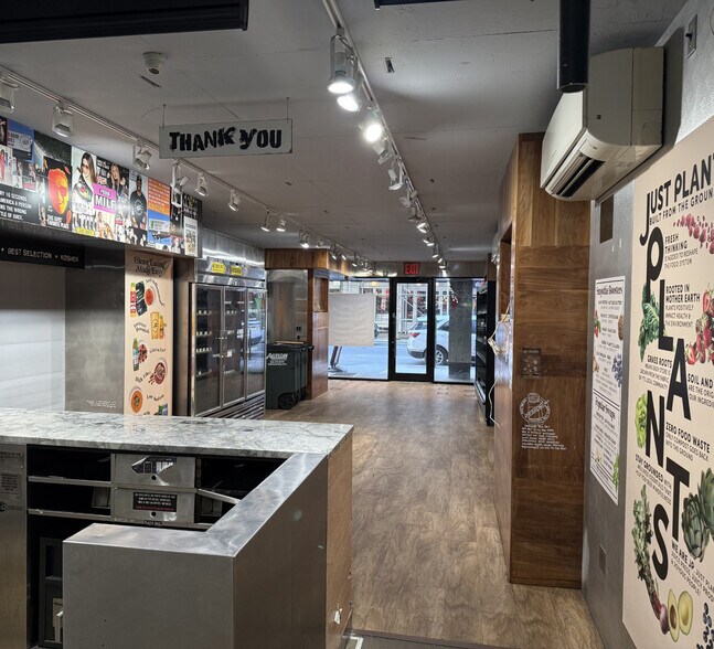 57-67 W 55th St, New York, NY à louer - Photo de l’immeuble – Image 3 sur 3