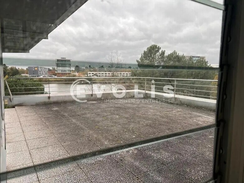 Bureau dans Mérignac à louer - Photo de l’immeuble – Image 1 sur 4