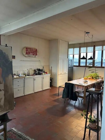 Local d'activités dans Notre-Dame-de-Bondeville à vendre - Photo intérieure – Image 2 sur 2