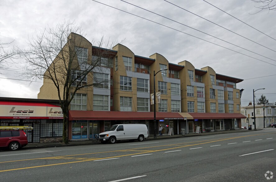 4103 Fraser St, Vancouver, BC à louer - Photo de l’immeuble – Image 2 sur 6