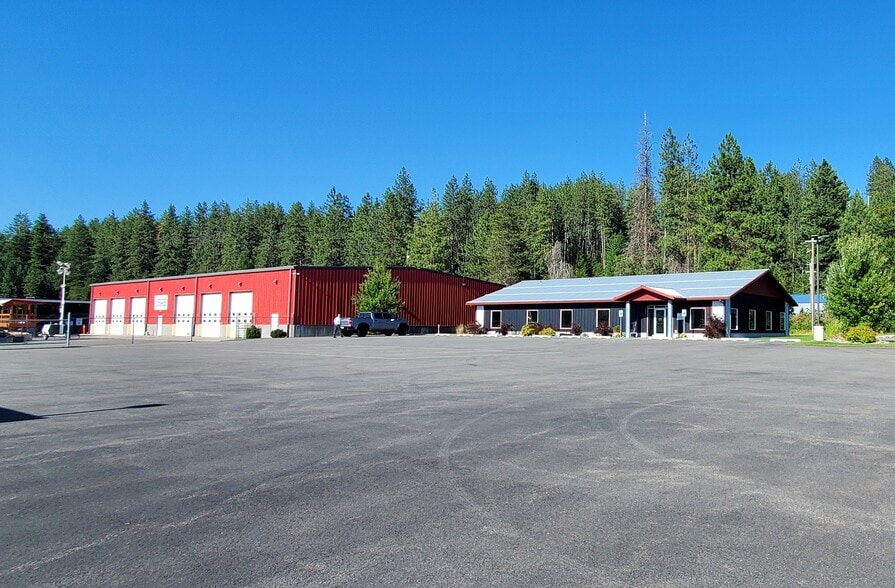 15223 N Government Way, Hayden, ID à vendre - Photo principale – Image 1 sur 37