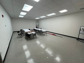 222 Metro Center Blvd, Warwick, RI à louer Photo intérieure– Image 2 sur 20