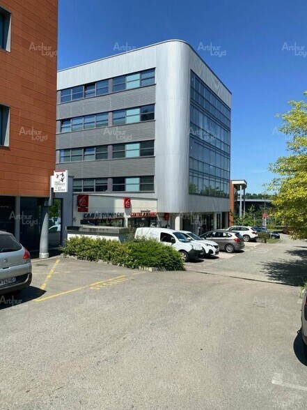 9 Avenue Des Montboucons, Besançon à louer - Photo de l’immeuble – Image 2 sur 6