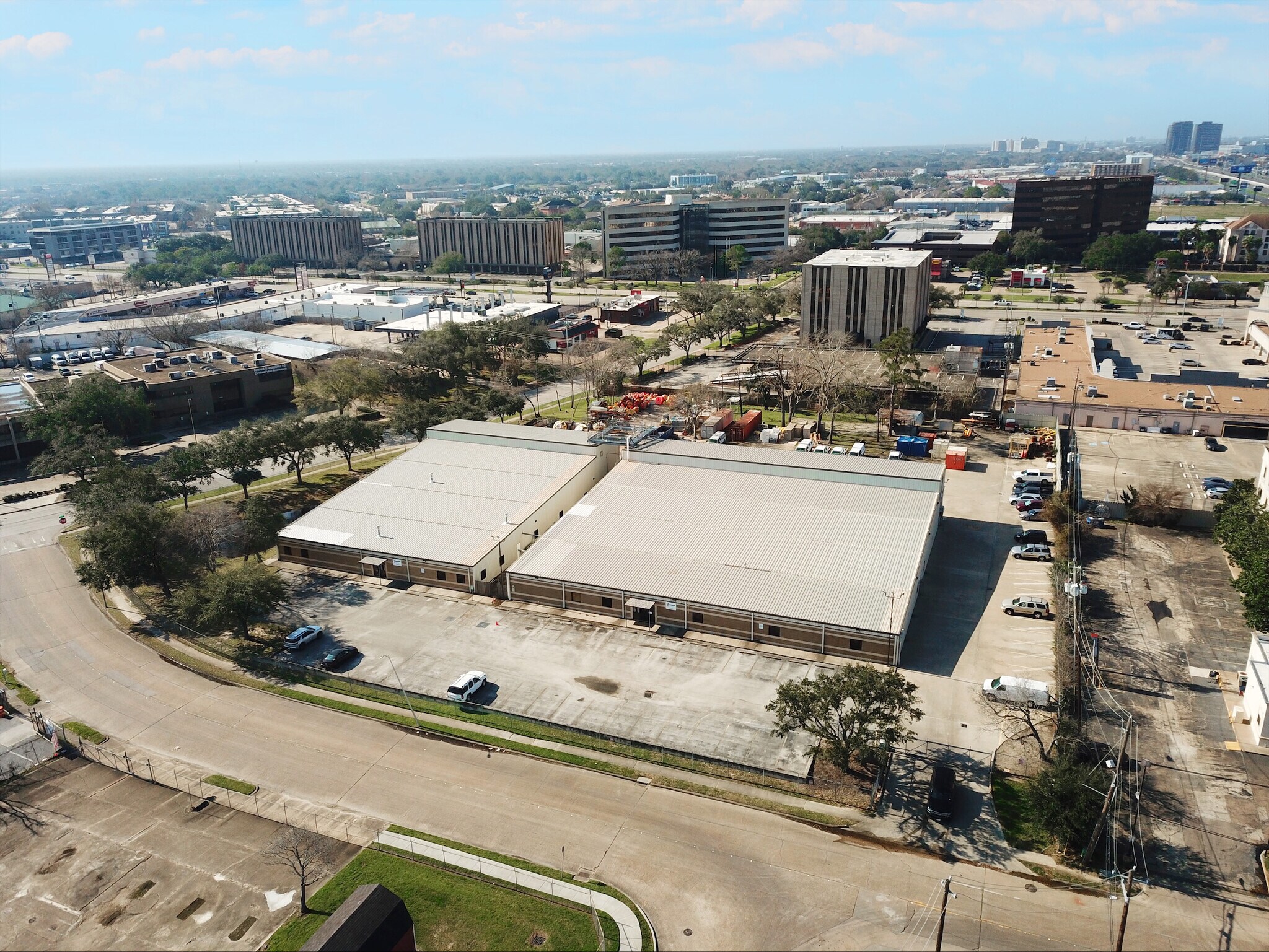 6080 Hooton St, Houston, TX à louer Photo principale– Image 1 sur 8