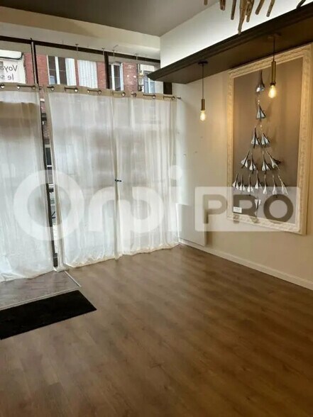 Local commercial dans Épernay à vendre - Photo intérieure – Image 2 sur 7